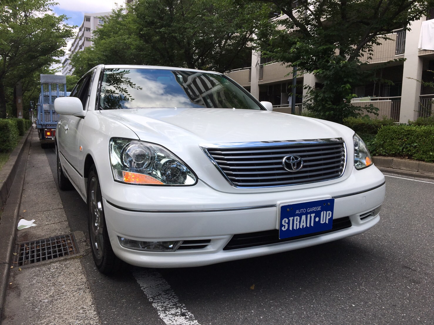 H29.6.8 福岡市 B様 トヨタ セルシオ eR