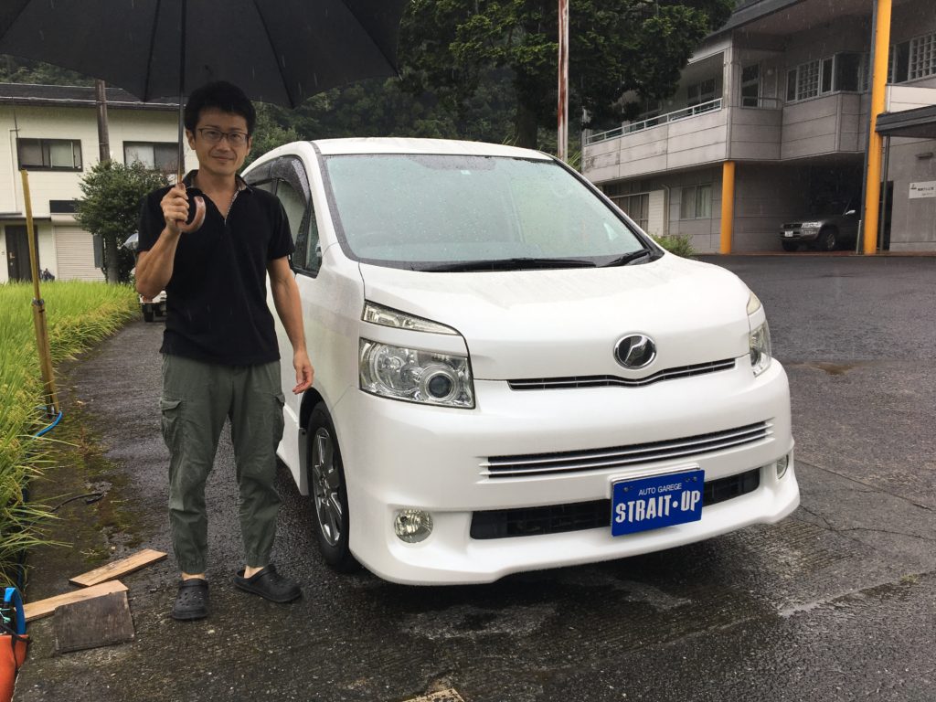 H29.9.14 朝倉郡 I様 トヨタ ヴォクシーZS煌