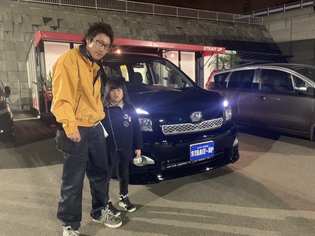 H30.12.7 福岡市 N様 トヨタ ヴォクシー ZS煌