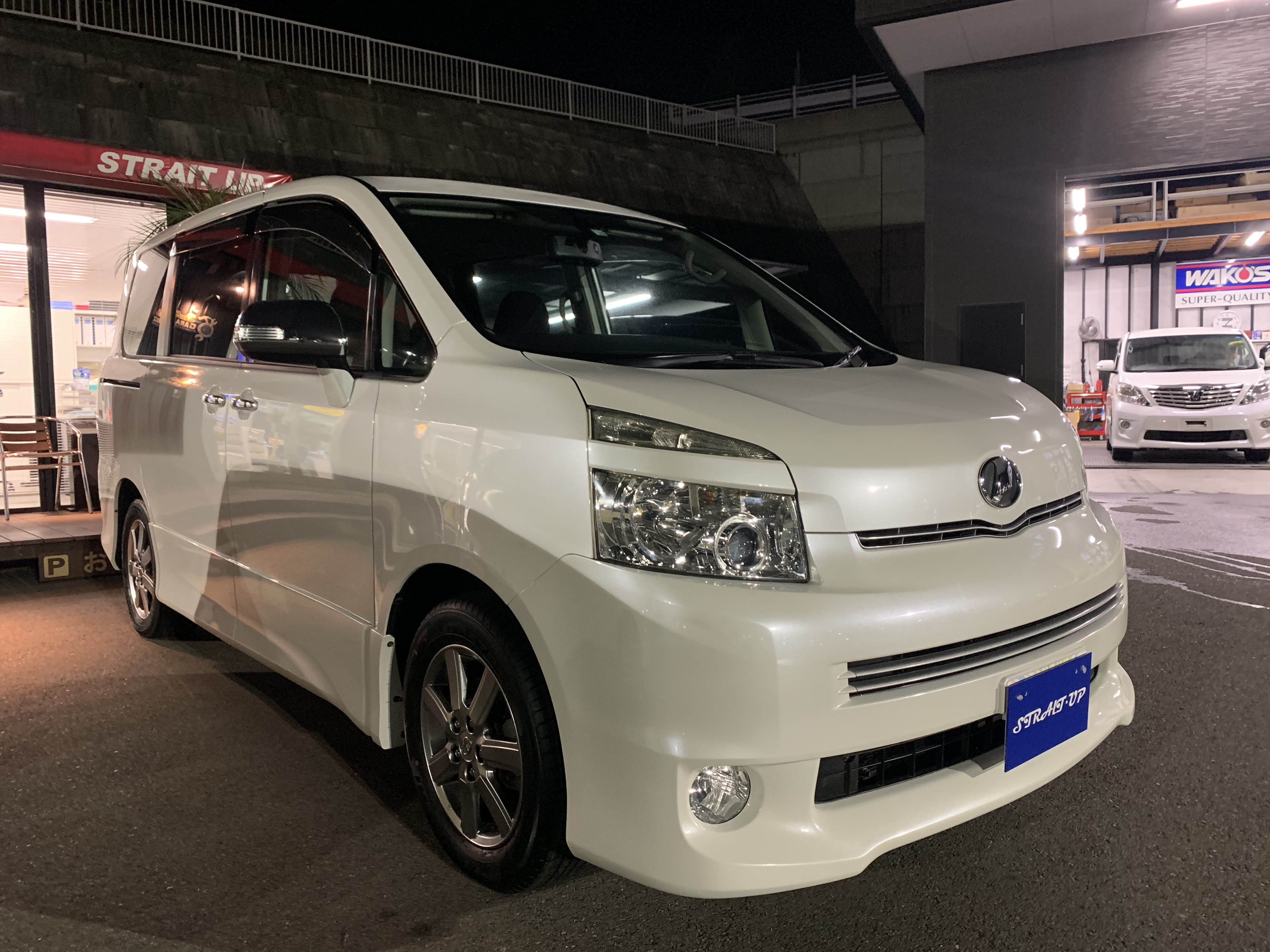 R1.10.31 福岡市 K様  トヨタ ヴォクシー  ZS煌