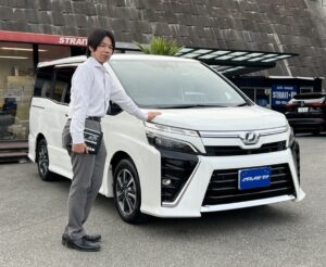 R8.6.12 福岡市 H様 トヨタ ヴォクシー ZS煌Ⅱ